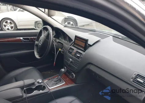 2011 Mercedes-Benz C 300 Luxury 4Matic/Sport 4Matic from USA, damaged, VIN WDDGF8BB7BR141534